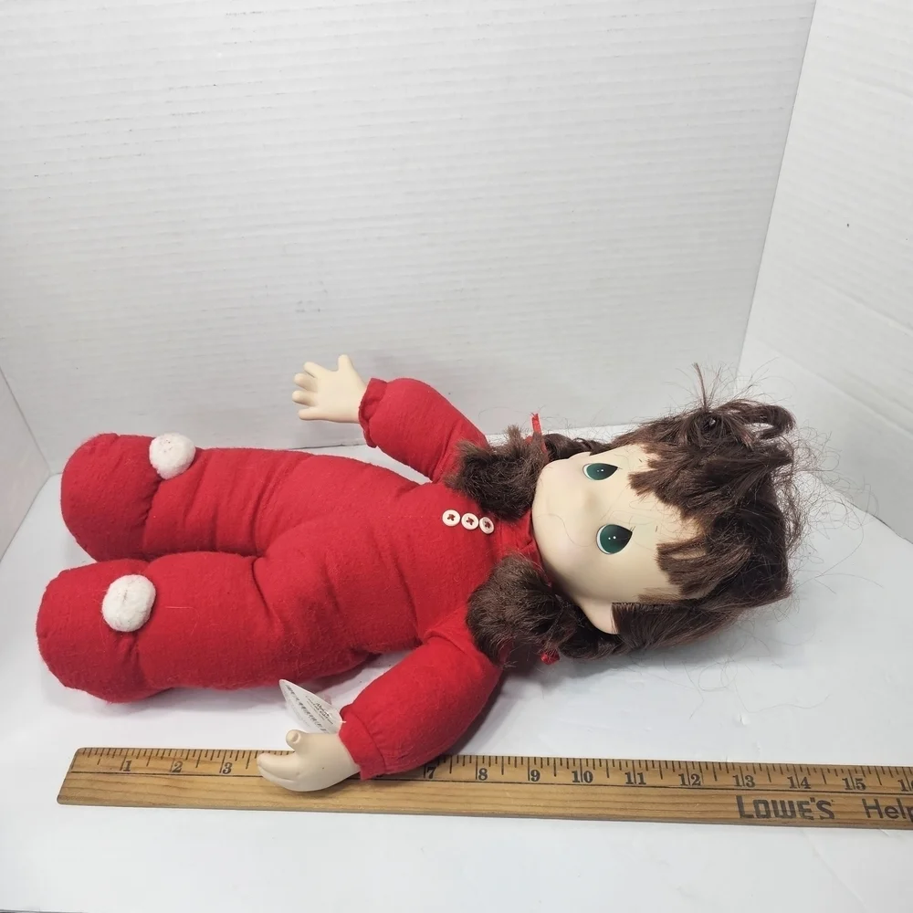 Vintag 1996 Precious Moments Red Doll with Box